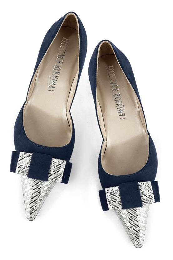 Light silver and navy blue women's open arch dress pumps. Pointed toe. Medium slim heel. Top view - Florence KOOIJMAN